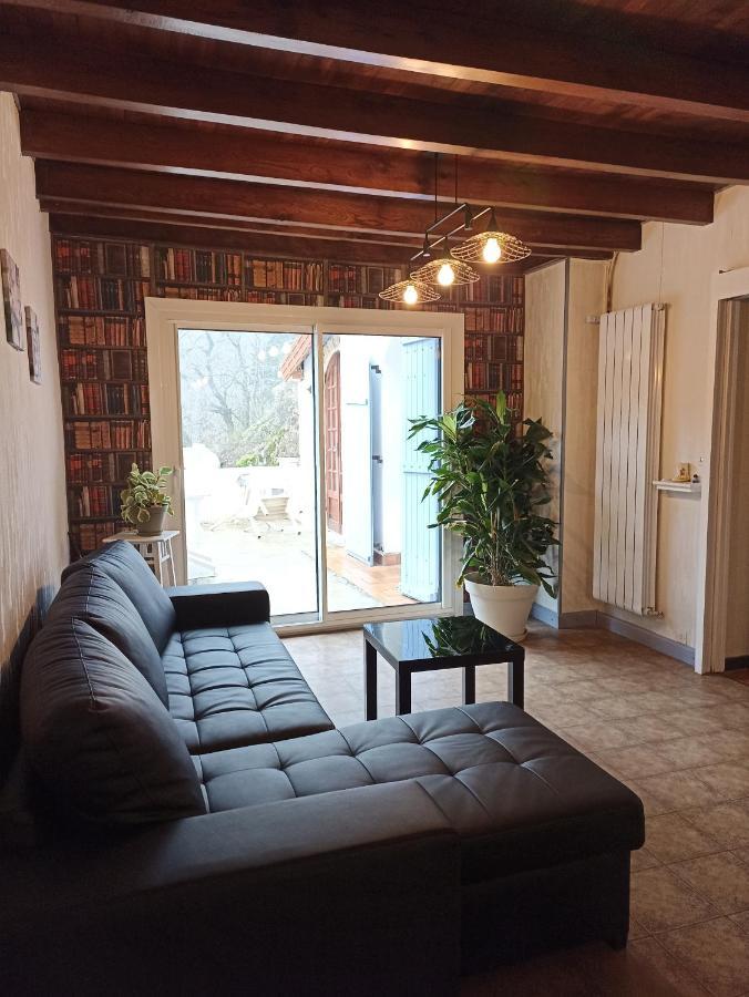 Gite Des Grivats Cusset Exterior foto